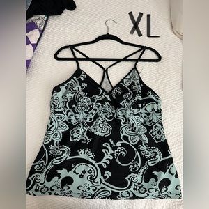 XL WOMENS SWIM TOP